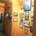 Uno Hotel