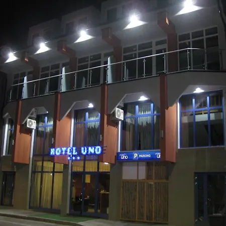 Hotel Uno 3*