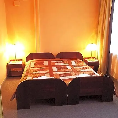 Hotel Uno 3*