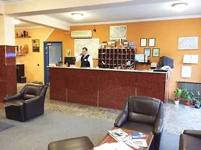 Uno فندق Kecskemét